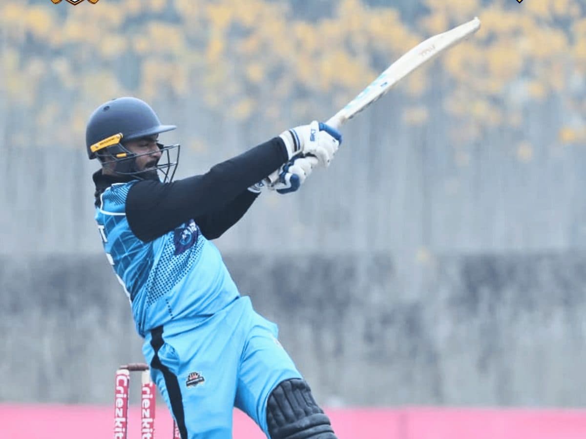 Batter driving through the line, Coventry T10 League