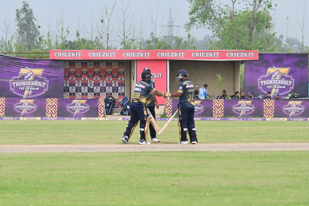 Batter driving through the line, Thunderbolt T10 League